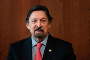 Gómez Urrutia, ‘otra vez’ quiere detener la operación de la mina San Martín