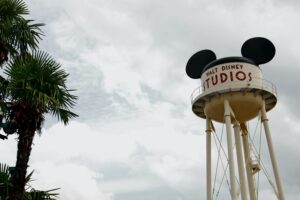 Disney envía carta de cese y desistimiento a ByteDance por vídeos generados con IA