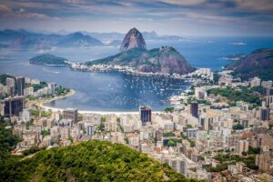 Brasil lanza plan de inversiones por 350 mmdd para acelerar crecimiento