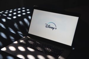 Adiós a las cuentas compartidas en Disney+