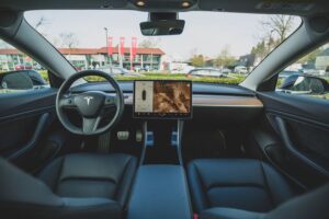 Estados Unidos investiga software de autoconducción de Tesla tras accidentes