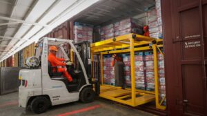 Motive lanza Beacon en México para rastrear equipos pequeños y optimizar operaciones físicas