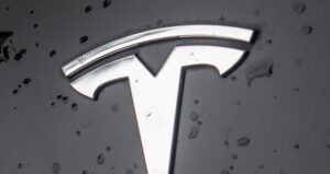 Tesla, sin planes de inversión formal en Nuevo León, afirma la SE