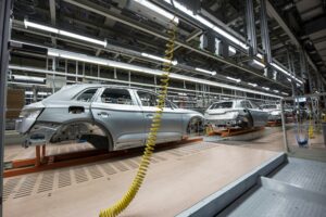 Preocupa a EUA aumento de inversiones chinas en sector automotriz mexicano