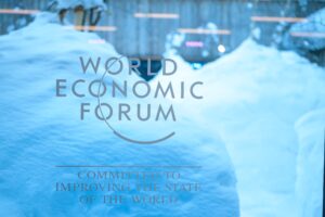 Un mundo transformado por la IA, tensiones geopolíticas, urgencias climáticas y polarización de las democracias: Davos