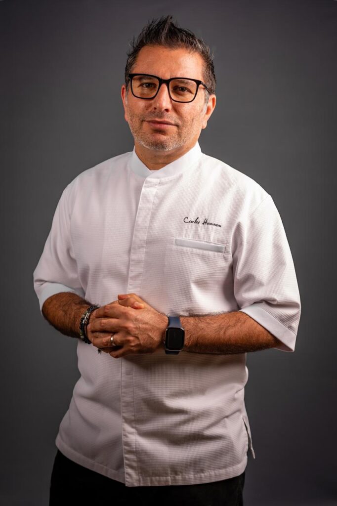 Grupo Xcaret nombra al chef Carlos Hannon como Director de Gastronomía