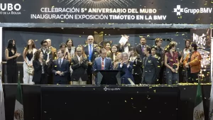 Timoteo, celebra a lo grande en la Bolsa Mexicana de Valores