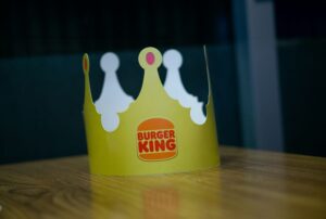 Alsea negocia la venta de su negocio Burger King en España