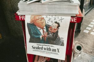 Trump califica de “ridículo” al nuevo partido de Musk