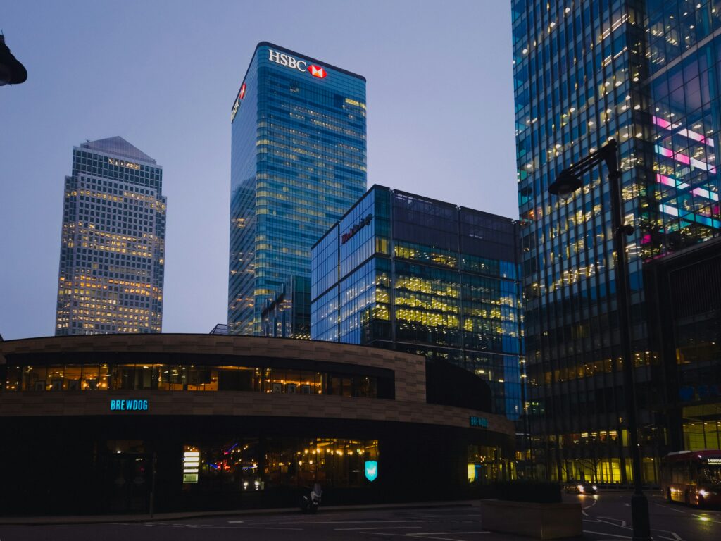 HSBC Suiza recorta clientes de Oriente Medio bajo presión regulatoria