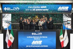 BMV celebra 25 años de ASUR como empresa listada en el mercado de valores