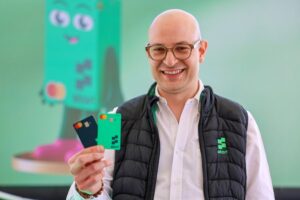 Stori fortalece su ecosistema de inclusión financiera con su nueva tarjeta de débito