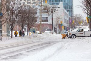 La tormenta invernal en EU provoca la cancelación masiva de vuelos