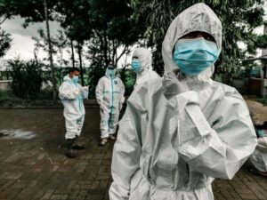 Expertos en salud se reúnen para estudiar posibles opciones de vacunas contra el ébola