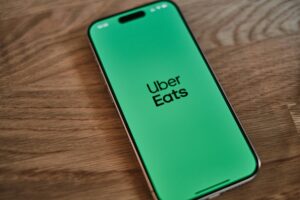 Uber Eats quiere repartir comida en minutos con drones en Estados Unidos