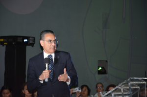 Banco Azteca lleva educación financiera a primarias y secundarias de México