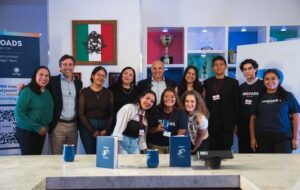 Jóvenes en México enfrentan barreras para acceder a su primer empleo formal